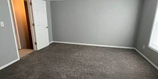 Spacious 2 Bedroom, 2 Bathroom Home for Rent – 712 E. 15th St., Davenport, IA 52803 Gallery 12