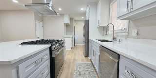 424 N Market Avenue Gallery 8