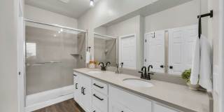 Newer Home on Large Corner Lot with Lots of Natural Light! Gallery 25