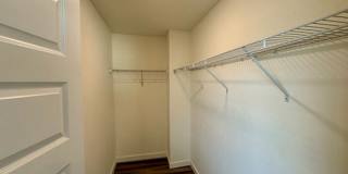 418 Falls Pointe Gallery 14