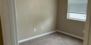 Spacious home in University Park Gallery 19