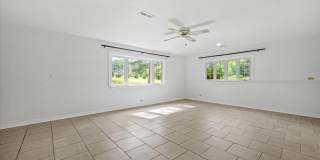 116 S Deerpath Road Gallery 23