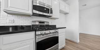 Beautiful Providence 3 Bedroom + Loft Home Gallery 11