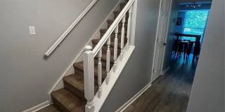 Room in 6 Bedroom Home at Flint Glenn Ln Gallery 8
