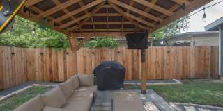 611 Brunswick Gallery 38