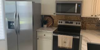 239 Southwest 3rd Street Gallery 1