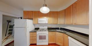 Coming Soon! Upper NW DC - Charming 2 bed + 1.5 baths - fenced yard + 1 parking space Gallery 4