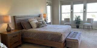 60189 Poinsettia Place Gallery 13