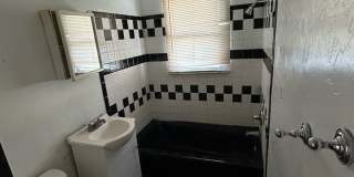 2Bed 1Bath Northside Home! Gallery 4