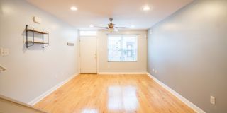 Contemporary Three Bedroom Home in Point Breeze Gallery 5