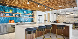 Link Apartments 4th Street Gallery 18