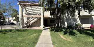 808 East Lawrence Lane Gallery 1