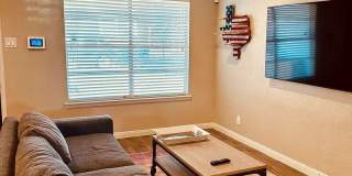 Room in 3 Bedroom Home at Pan Am Expy Gallery 5