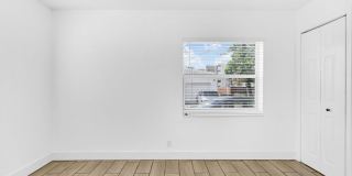 1744 Madison Street Gallery 20