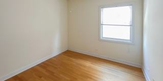 2927 North Southport Ave. Gallery 15