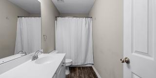 77 Lakeshore Parkway Gallery 30
