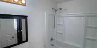 Fully Renovated 3 Bed 2.5 Bath Townhome w/ 1 Car Garage & Yard! Gallery 26