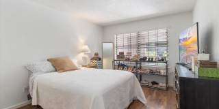 5322 BRADBURY COURT Gallery 14