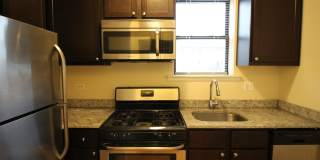 2803 W Lawrence Ave Gallery 1