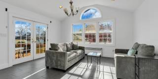 3 Royal Place Gallery 12