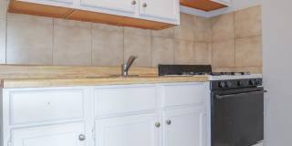 5653 North Christiana Gallery 1