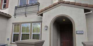 5066 Fioli Loop Gallery 1