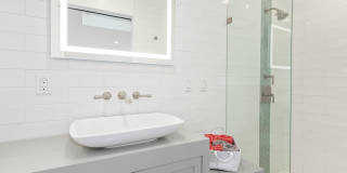 4450 E CAMELBACK Road Gallery 43