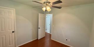 Cute 3 bed, 1 Bath in Central Edmond Gallery 10