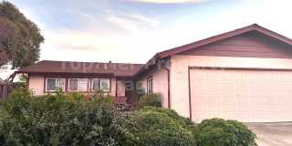 Very nice 4 Bed/2 Bath /1,250 square foot house in Concord available April 1st! Features and amenities include: Gallery 1