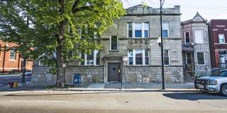 3560 W Cermak Rd Gallery 17