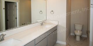 Stunning 3 Bedroom, 2.5 Bath Townhome in Beautiful Windsor! Gallery 21