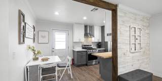586 DEL MAR Gallery 16