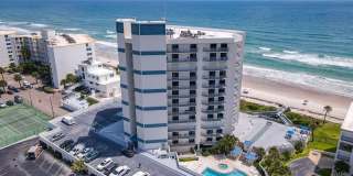 Fully Furnished Beautiful 2 Bedroom Seascape Towers Oceanfront Condo Gallery 1