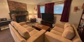 Spacious 3 Bedroom Home Close to Everything! Gallery 7