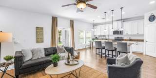 4/3/2 HOME IN EDINA GARDEN OF EDEN Gallery 27