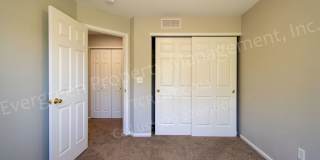 Fantastic 4 bedroom, 2 bathroom home in great location! Gallery 15