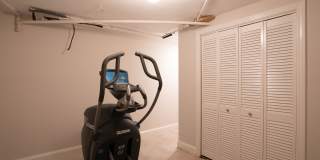 Entire House on 1 Acre of Land! - 8 Bedroom Gallery 6