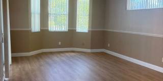 Captivating 4 Bedroom, 2 bath Pool/Lake home Gallery 23