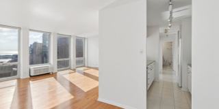 111 Unit 25 East Chestnut St. Gallery 10