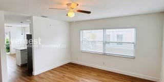 2070 Loma Linda Way North Gallery 5