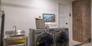 1565 Flintridge Avenue Gallery 15