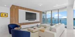 Bay Harbor Gallery 5