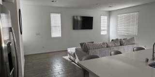 949 Ferodale Avenue Gallery 16