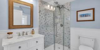 226 Sylvania Avenue Gallery 16