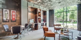 The Hudson Gallery 10