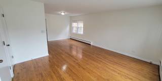 5809 N Whipple St Gallery 2