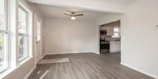 Four Bed 2 Full Bath in Lorain Gallery 4