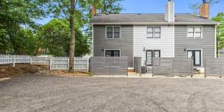 UNCG Area – Chancellors Court Townhomes. Walk to Campus and just minutes to Downtown! Gallery 28