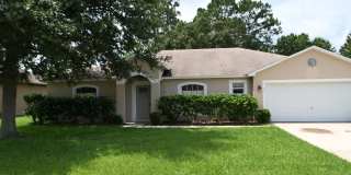 Large 4 bedroom home awaits your arrival! Gallery 1