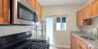 965 Bay Dr Gallery 9